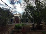 Terreno residencial de 1,056 m² con construcción de 2...