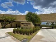 Terreno Residencial en Venta en Privada con campo de...