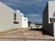 Terreno residencial en venta Puerta de hierro zona sur...