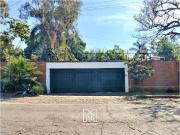 Terreno semiplano Zona Dorada Cuernavaca en Calzada de...