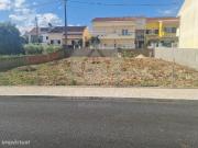Terreno urbano com 281,10 m, localizado na Portela da...