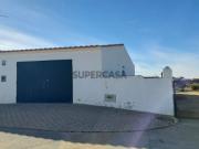 Terreno Urbano e Garagem em Algodôr