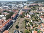 Terreno Urbano em Algueirão Mem Martins, Sintra 2560m²...