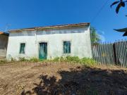 Terreno urbano para Loteamento com Moradia e Anexos em...