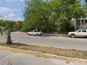 Terreno uso mixto Avenida Andrés Quintana Roo
