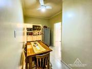 Térreo de Frente à Fundos com Vaga