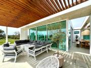 Elegante Moradia de 5 Quartos em Propriedade de 9...