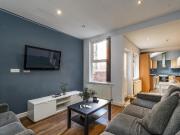 Teversal Avenue, Nottingham NG7 6 bed semi detached...