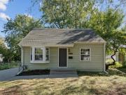 Th Pl, Des Moines, Home For Sale