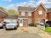 The Acorns, Burgess Hill, 3 Bedroom End