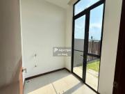 The Astaka, With Private Lift, 3 plus 1 Bedroom 5... The Astaka, With Private Lift, 3 plus 1 Bedroom 5...