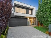 The Brief: Bespoke Coastal Luxury in Beachside Locale