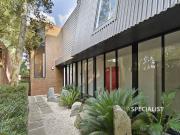 The Brief: Neat apartment Student Accomodation