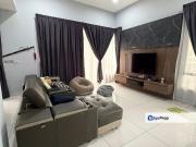 The Canal Garden South, Hills