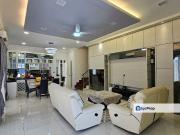 The Canal Garden South, Hills