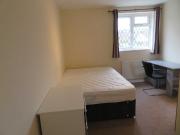 The Chase, Guildford GU2, Room to rent, £900 pcm |...