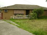 A CLASSIC FAMILY HOME WITH EXCEPTIONAL POTENTIAL