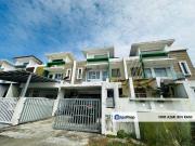 The Clover @ Laman Semanggi