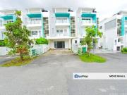 The Clover @ Laman Semanggi