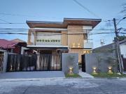 The Contemporary Courtyard Home: A Breath of Fresh Air...