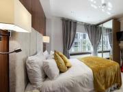 The Cumberland Hotel, 11 Great Cumberland Place, London,...