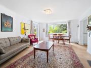 The Downs, Wimbledon, London, SW20 8HP 2 bed maisonette...