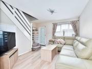The Drive, Langley SL3, 2 bed terraced house to rent,...