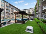 The Fairmount at Oak Lawn B2