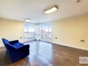 The Green, Southall UB2, 2 bed flat to rent, £1,950 pcm...