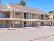 The Lake Lofts 3 Bedroom Apartment for Rent at 2777 N...