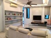 The LIGHT COLLECTION I, Gelugor