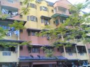 The Mediterranean Apartment Taman Sri Muda Seksyen 25...