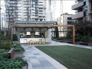 THE NEW YORK SIDE OF TOWN 1 BED AND 1 BATH AT PERFECT...