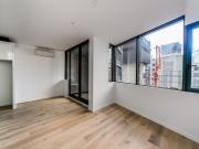 THE NEW YORK SIDE OF TOWN