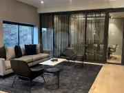 The parallel Departamento en venta en Lomas Country Club