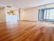 The Pinnacle Refurbished 2bed+2bath+1 LUG with...