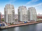 The Quays, Salford M50, 2 bed property to rent, £1,450...