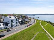 The Rath, Milford Haven, 2 Bedroom Flat