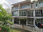 The Seed freehold townhouse 2 carparks apartment The Seed freehold townhouse 2 carparks apartment