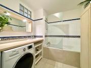 The Spacious | 9 people, Air conditioning, Parking,...