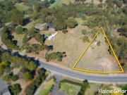 The Spavin Lakes Estate 2004m2 approx