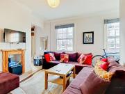 Theatre Street, Battersea SW11, 2 bed flat to rent,...