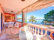 THEOULE SUR MER APPARTEMENT PIED DANS L'EAU