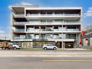 Third Floor Apartment with Private Terrace