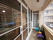 This beautifully presented 2 bedroom apartment in...