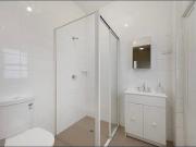 This beautifully presented apartment is located in the...