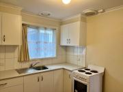 This charming 2 bedroom unit is perfect for those...