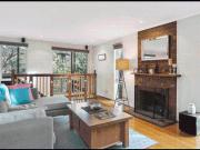 This Home in Eltham is sure to Impress!