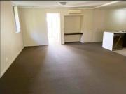 This spacious UNFURNISHED 3 bedrooms 2 bathrooms and 2...
