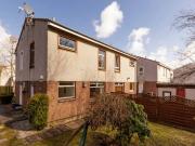 This well presented, end terraced house is quietly...